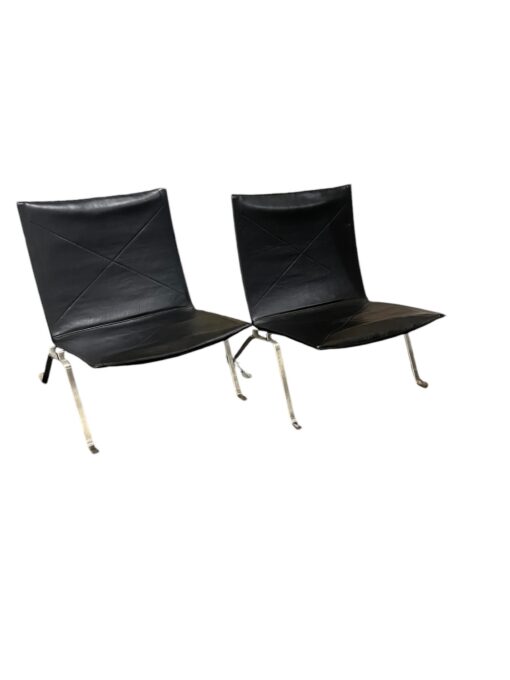 Pair of Paol Kjaerholm Style PK 22 Leather Lounge Chairs